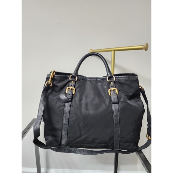 This authentic Prada Tessuto & Vitello Daino Nylon Shopping Tote Bag Black is in - Picture 4 of 12